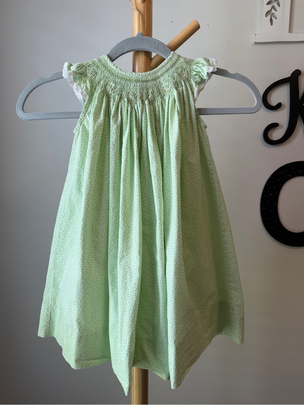 Mary James Smocked Bishop Dress Green Floral Embroidery Lace Size 3 T